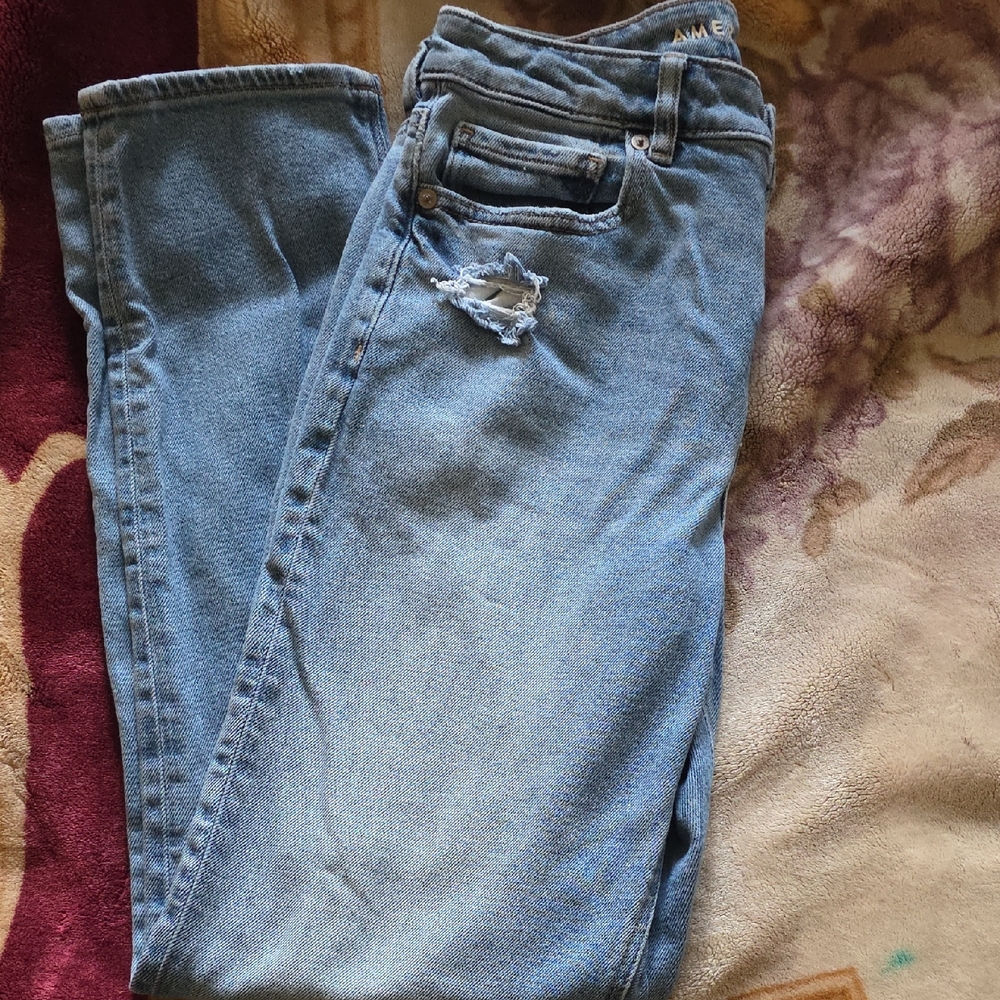 American Eagle Outfitters Light Blue Distressed Straight Leg Jeans